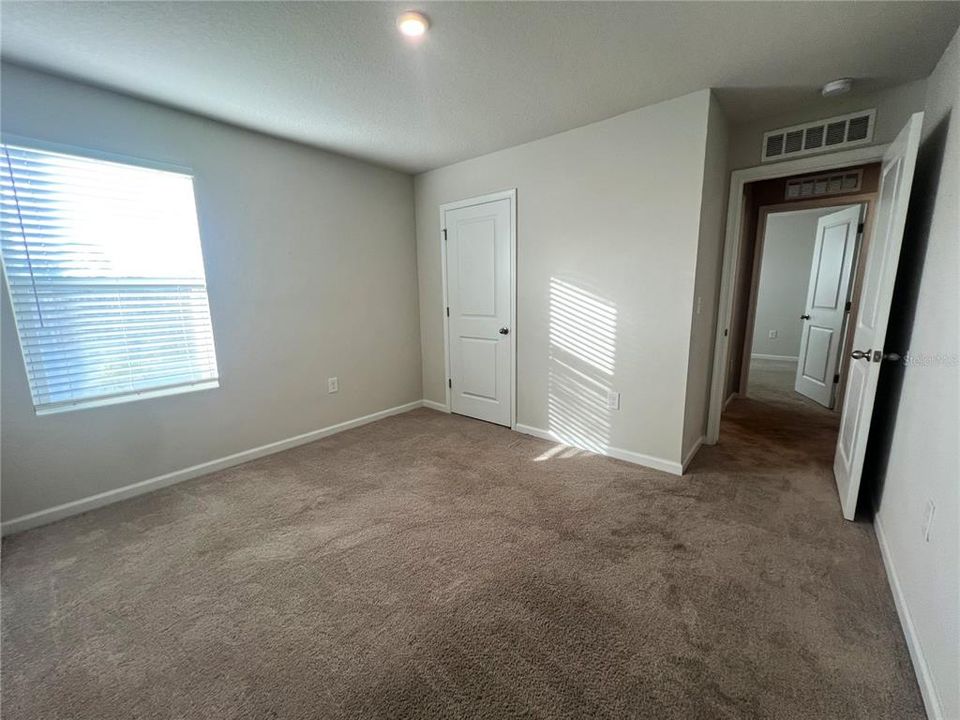 В аренду: $2,200 (4 спален, 2 ванн, 2232 Квадратных фут)