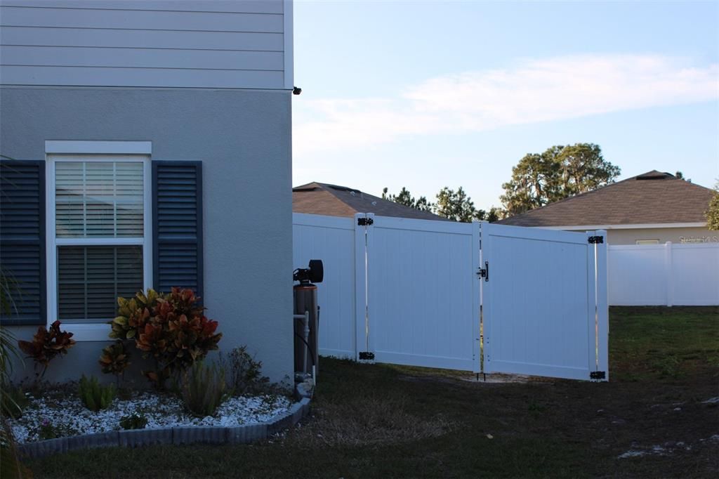 В аренду: $2,200 (4 спален, 2 ванн, 2232 Квадратных фут)