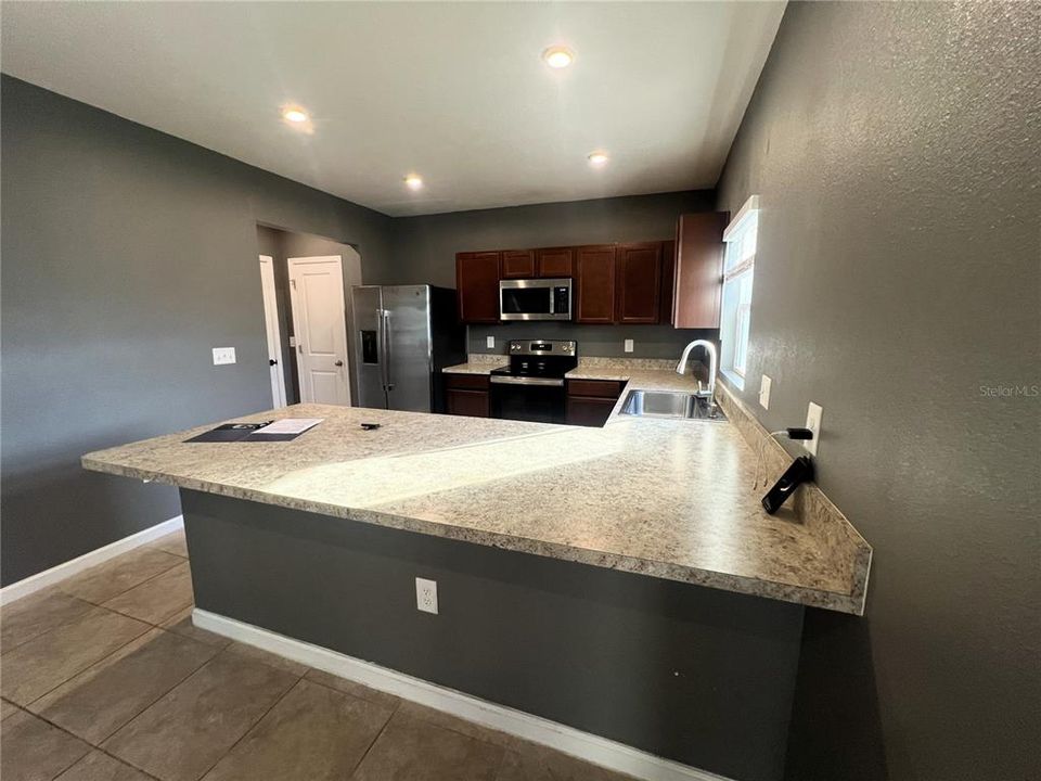 В аренду: $2,200 (4 спален, 2 ванн, 2232 Квадратных фут)