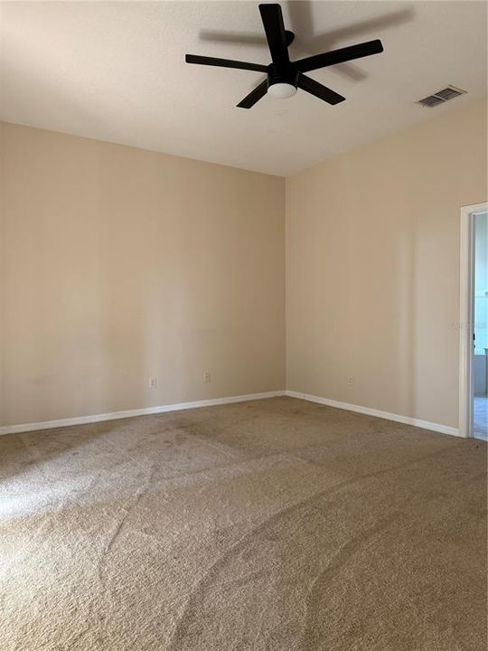 For Rent: $2,800 (5 beds, 4 baths, 2901 Square Feet)