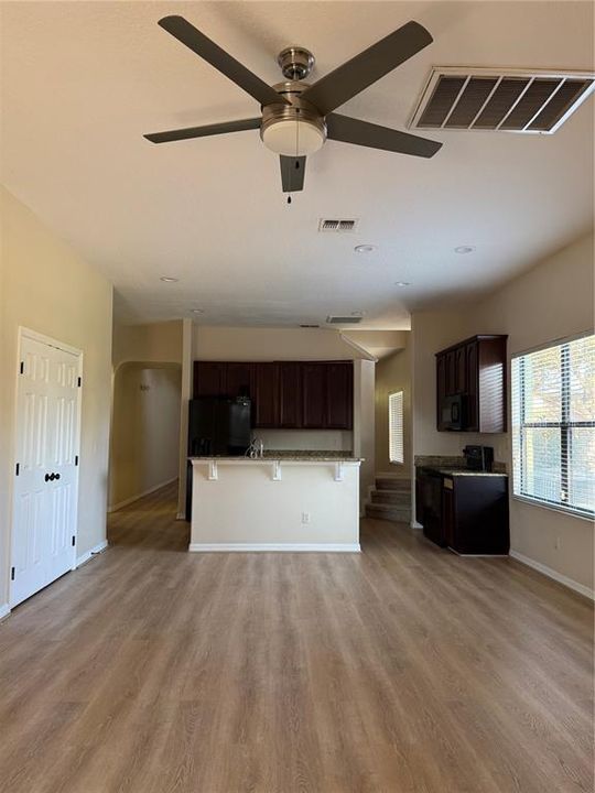 For Rent: $2,800 (5 beds, 4 baths, 2901 Square Feet)