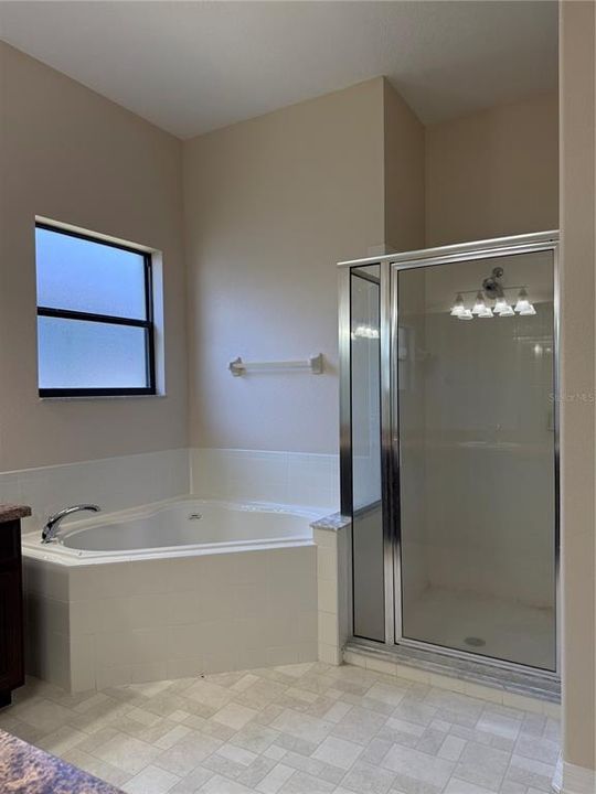 For Rent: $2,800 (5 beds, 4 baths, 2901 Square Feet)