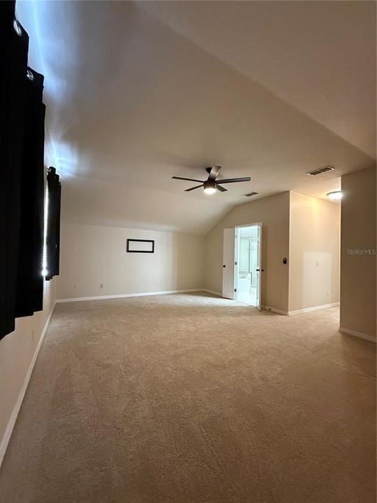 For Rent: $2,800 (5 beds, 4 baths, 2901 Square Feet)