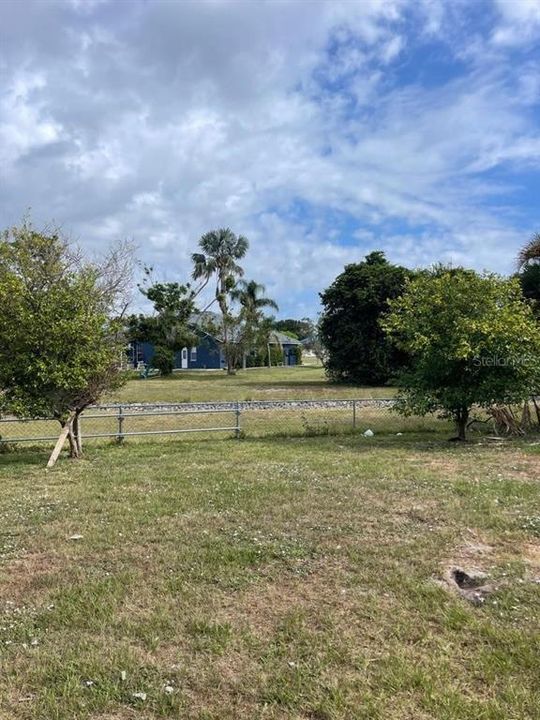 出租: $2,500 (3 贝兹, 2 浴室, 1569 平方英尺)