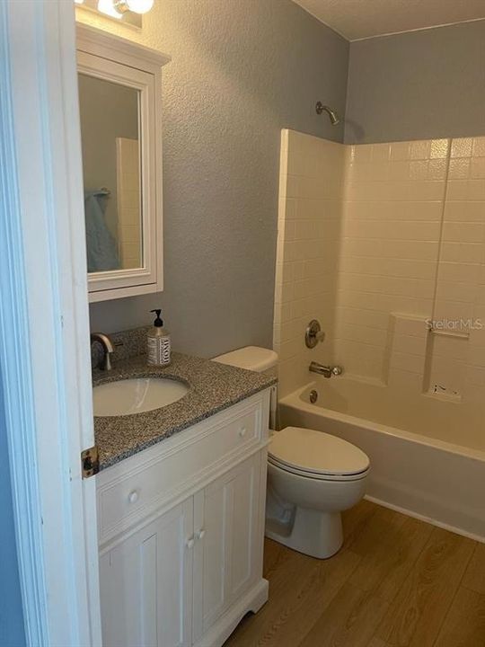 出租: $2,500 (3 贝兹, 2 浴室, 1569 平方英尺)