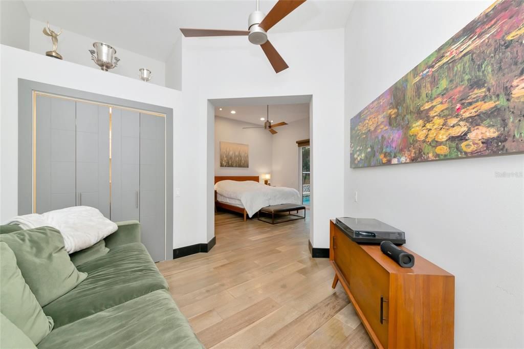 For Sale: $499,000 (3 beds, 2 baths, 1850 Square Feet)