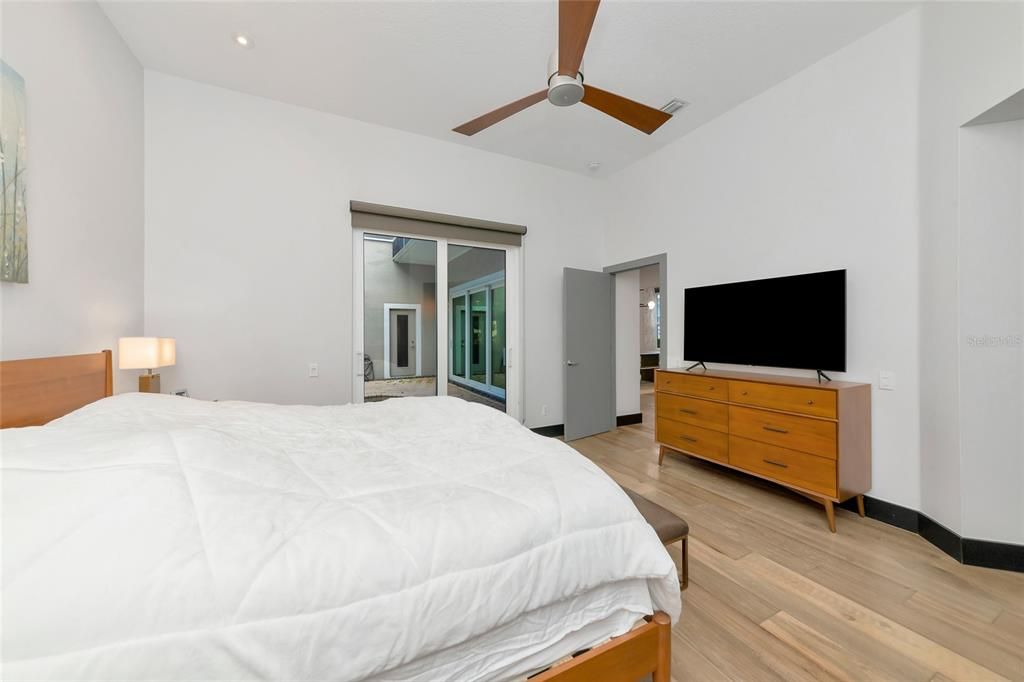 For Sale: $499,000 (3 beds, 2 baths, 1850 Square Feet)