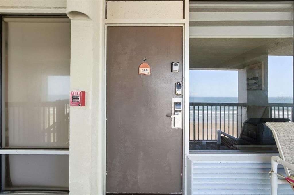 На продажу: $99,900 (0 спален, 1 ванн, 308 Квадратных фут)