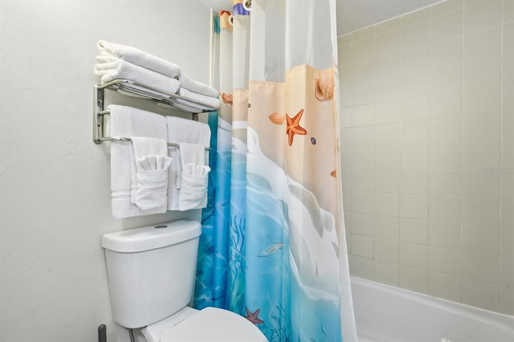 На продажу: $99,900 (0 спален, 1 ванн, 308 Квадратных фут)