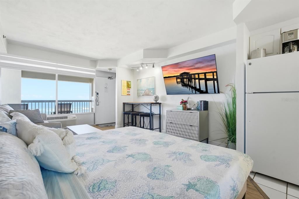 На продажу: $99,900 (0 спален, 1 ванн, 308 Квадратных фут)