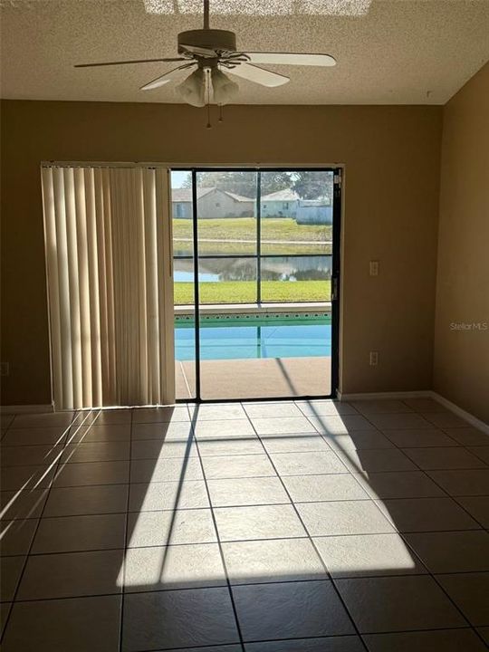 En Venta: $324,900 (3 camas, 2 baños, 1326 Pies cuadrados)