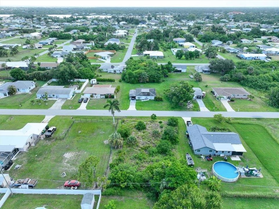 En Venta: $21,900 (0.23 acres)