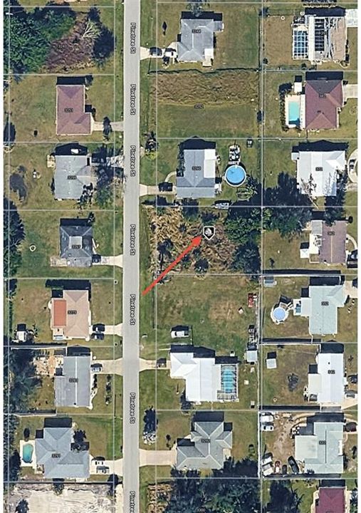 En Venta: $21,900 (0.23 acres)