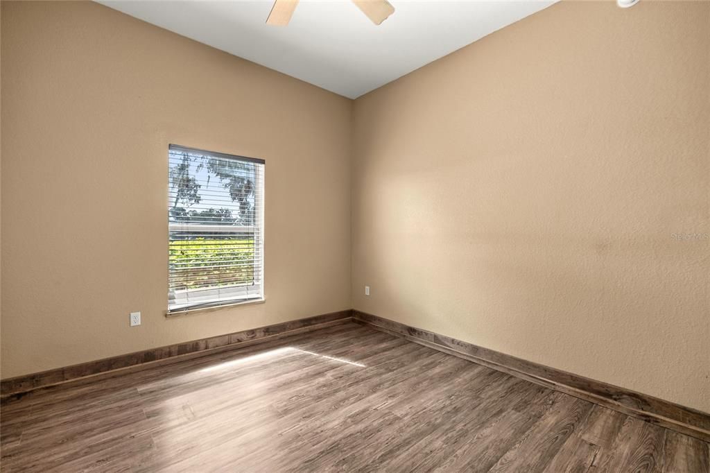 待售: $1,250,000 (3 贝兹, 2 浴室, 2161 平方英尺)