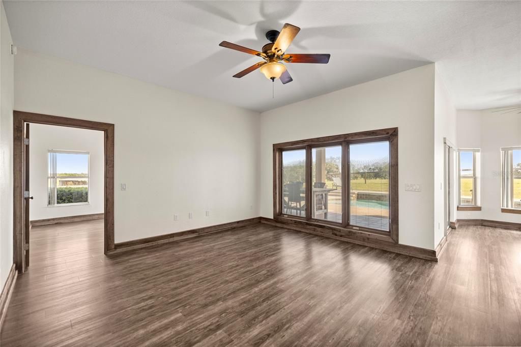 待售: $1,250,000 (3 贝兹, 2 浴室, 2161 平方英尺)