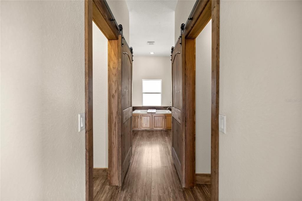 待售: $1,250,000 (3 贝兹, 2 浴室, 2161 平方英尺)