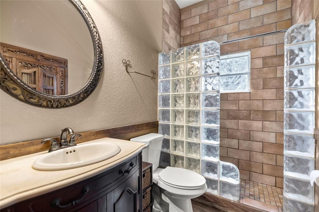 待售: $1,250,000 (3 贝兹, 2 浴室, 2161 平方英尺)