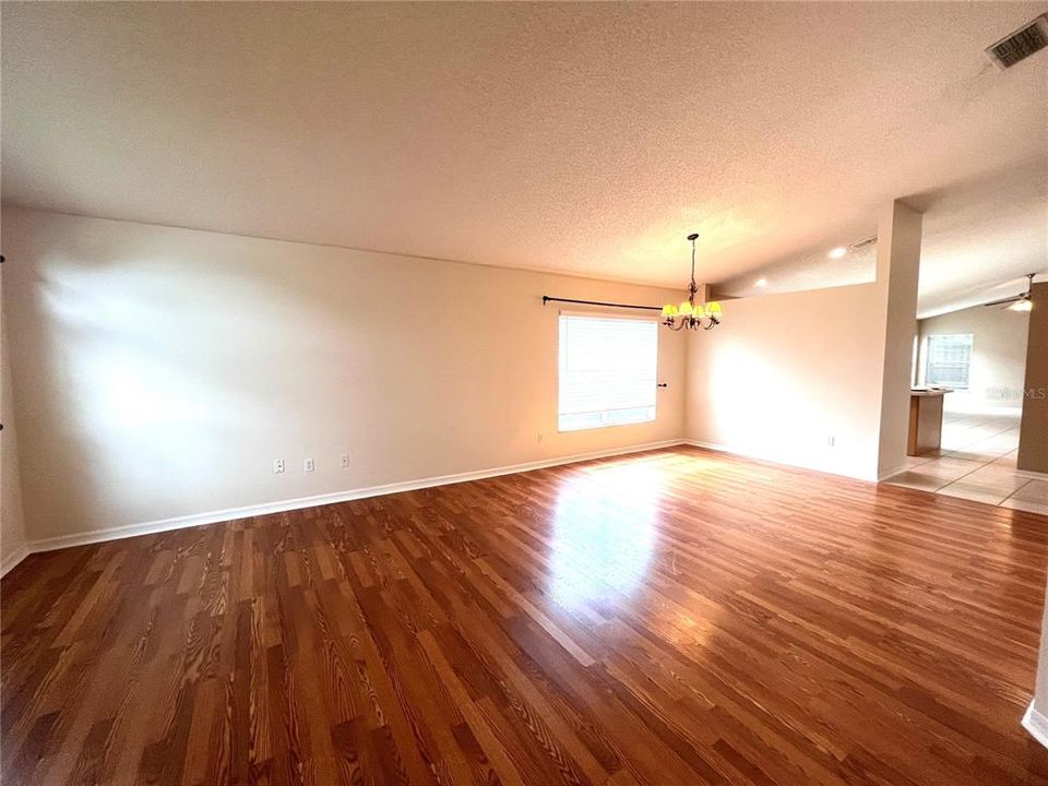 В аренду: $2,750 (4 спален, 2 ванн, 1974 Квадратных фут)