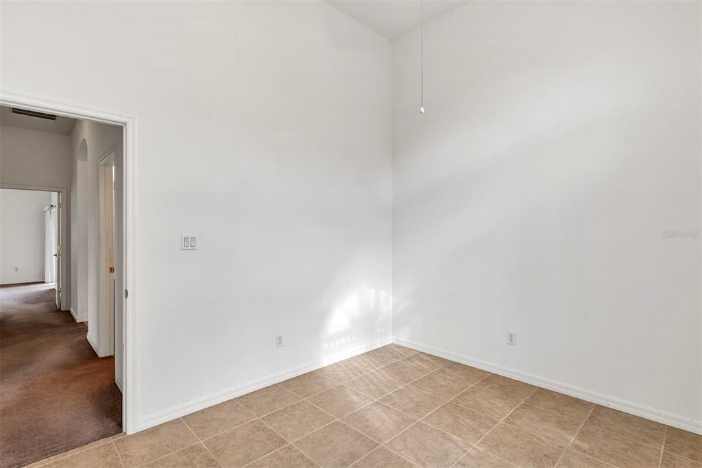 待售: $340,000 (2 贝兹, 2 浴室, 1709 平方英尺)