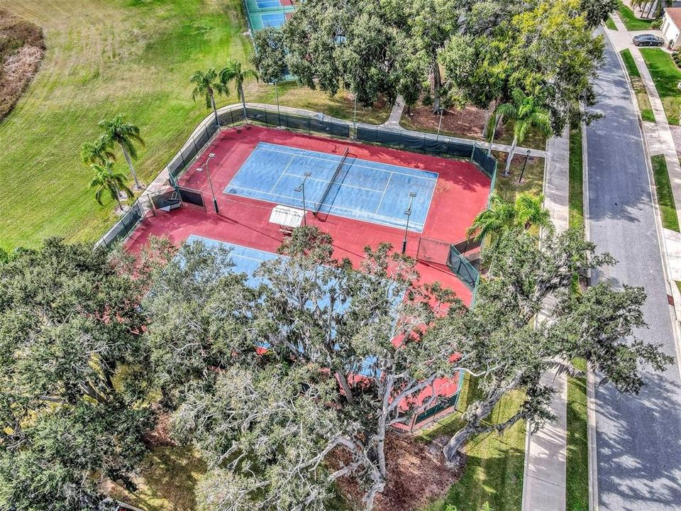 待售: $340,000 (2 贝兹, 2 浴室, 1709 平方英尺)