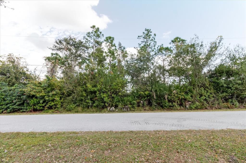 待售: $24,900 (0.19 acres)