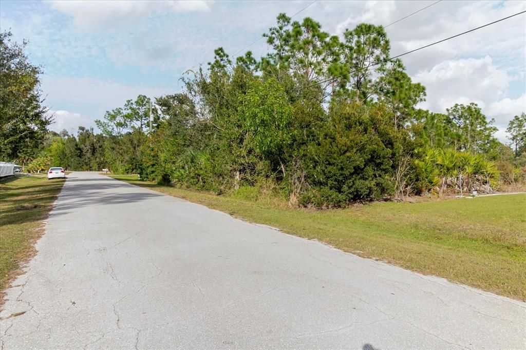 待售: $24,900 (0.19 acres)