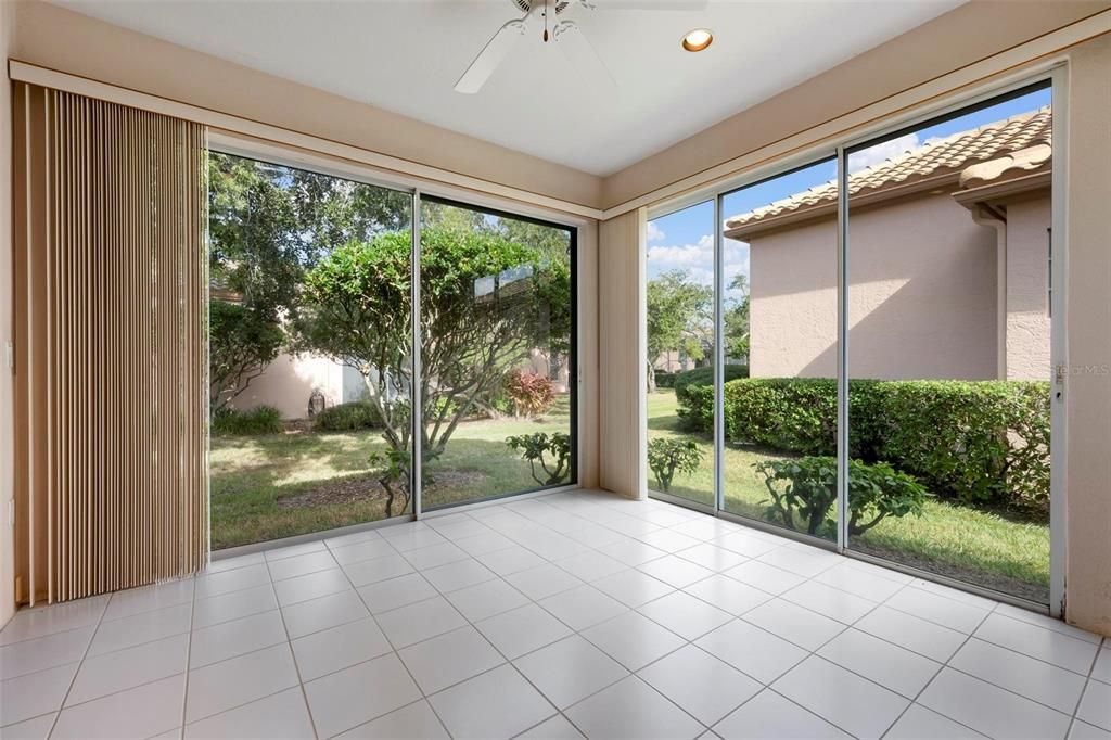 For Rent: $3,000 (2 beds, 2 baths, 1949 Square Feet)