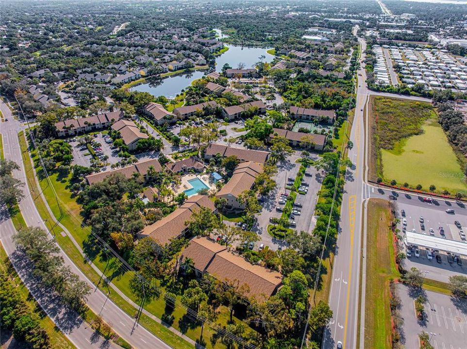 For Sale: $150,000 (1 beds, 1 baths, 572 Square Feet)