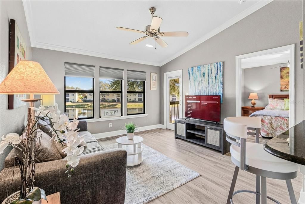 For Sale: $150,000 (1 beds, 1 baths, 572 Square Feet)