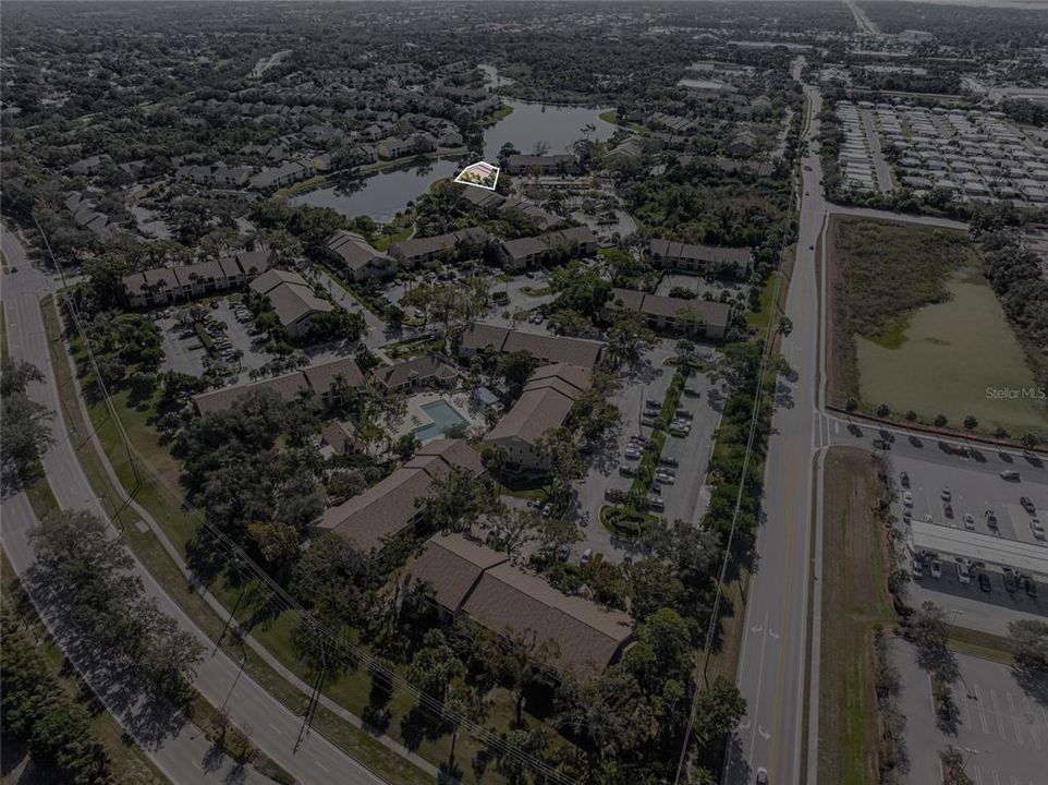 For Sale: $150,000 (1 beds, 1 baths, 572 Square Feet)