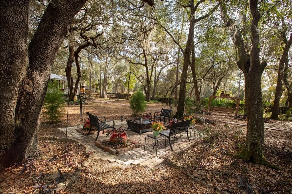 En Venta: $265,000 (3 camas, 2 baños, 1956 Pies cuadrados)