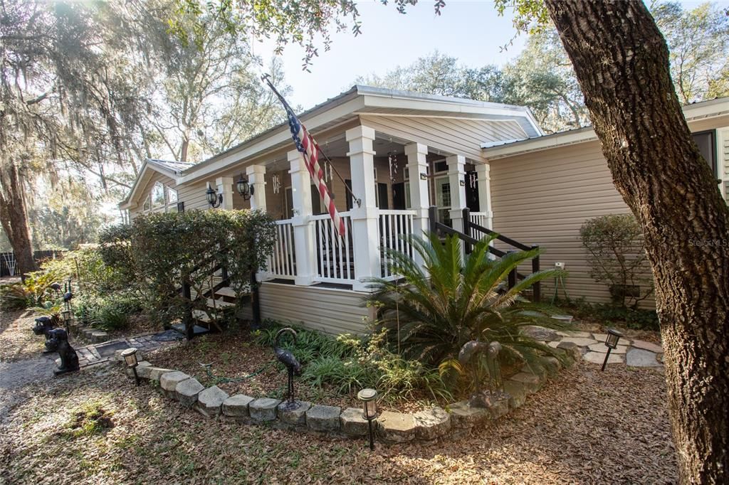 En Venta: $265,000 (3 camas, 2 baños, 1956 Pies cuadrados)