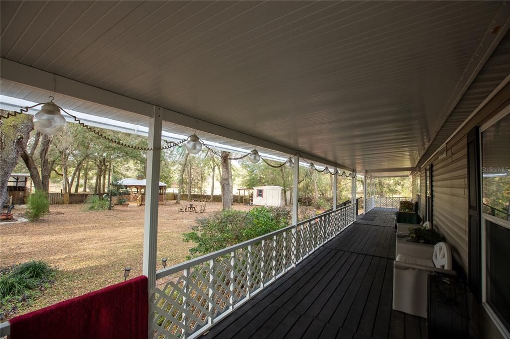 En Venta: $265,000 (3 camas, 2 baños, 1956 Pies cuadrados)