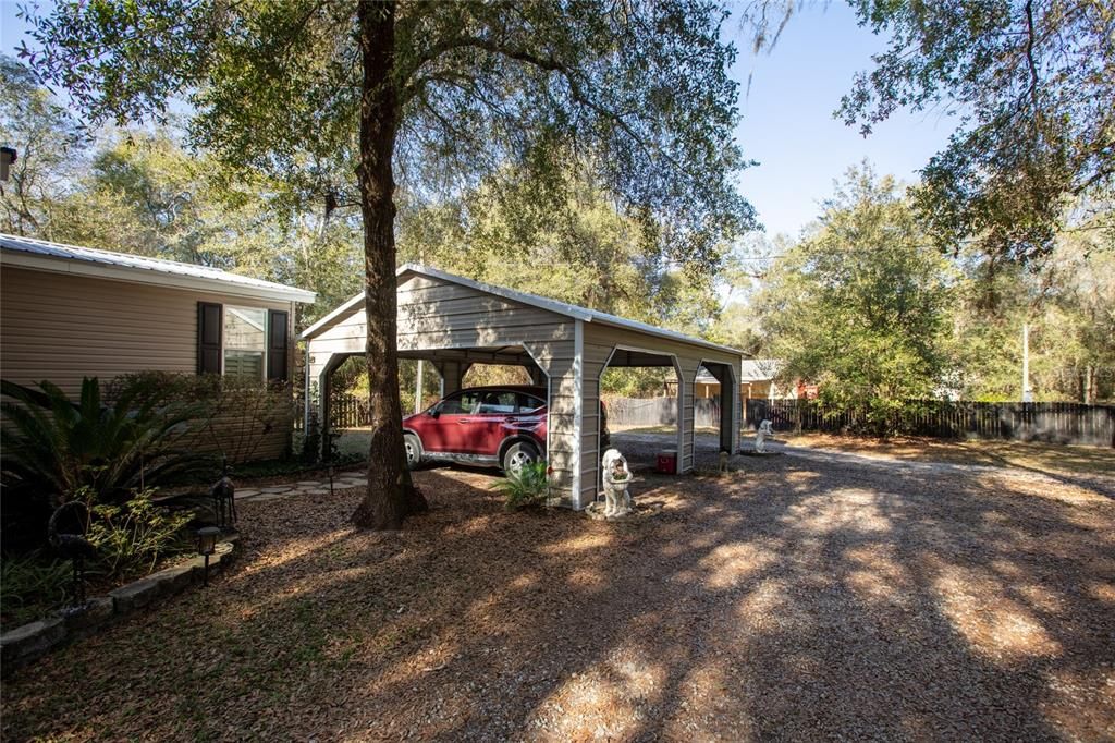 En Venta: $265,000 (3 camas, 2 baños, 1956 Pies cuadrados)