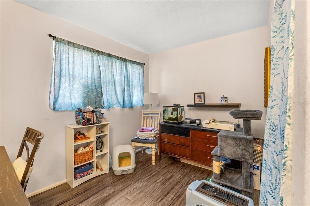 待售: $230,000 (3 贝兹, 2 浴室, 1173 平方英尺)