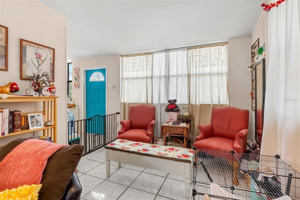 待售: $230,000 (3 贝兹, 2 浴室, 1173 平方英尺)