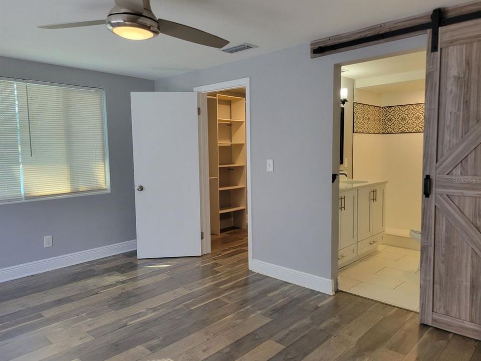 En Renta: $2,350 (4 camas, 2 baños, 1371 Pies cuadrados)