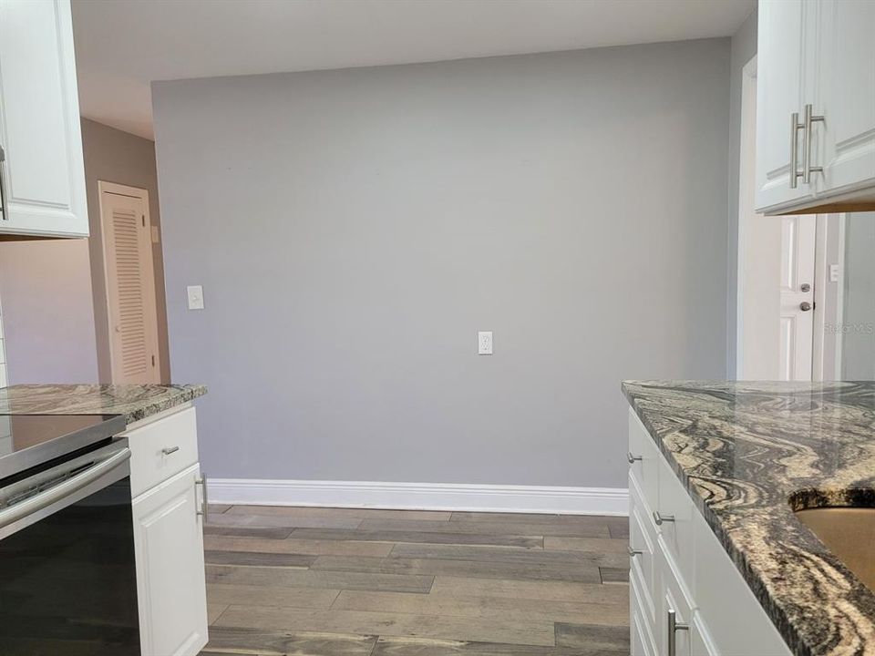 En Renta: $2,350 (4 camas, 2 baños, 1371 Pies cuadrados)