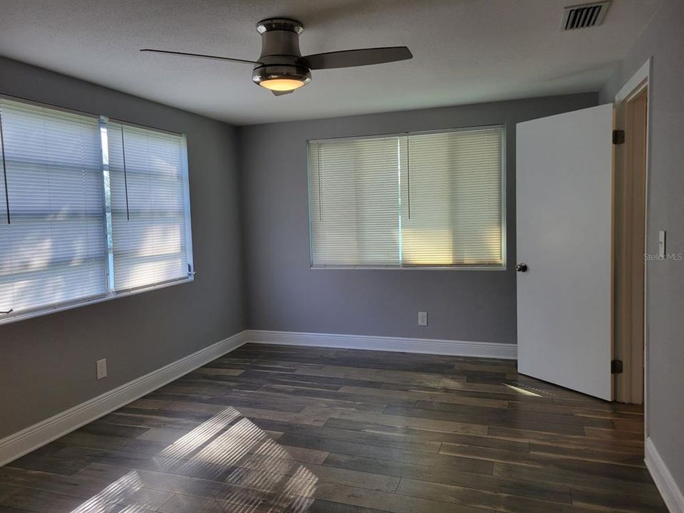 En Renta: $2,350 (4 camas, 2 baños, 1371 Pies cuadrados)