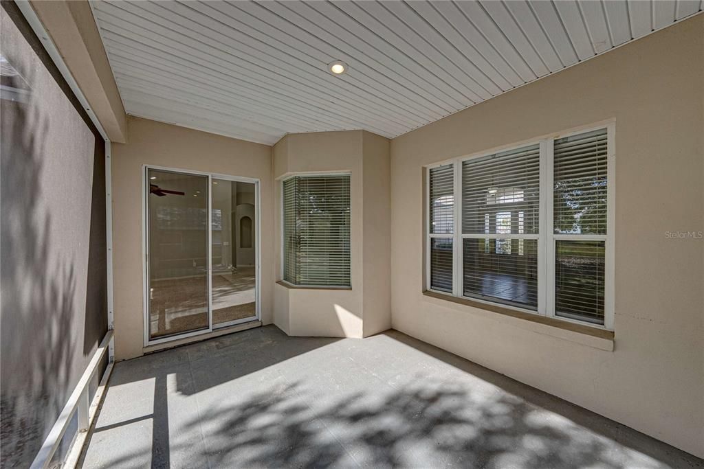 For Sale: $495,000 (4 beds, 2 baths, 2701 Square Feet)