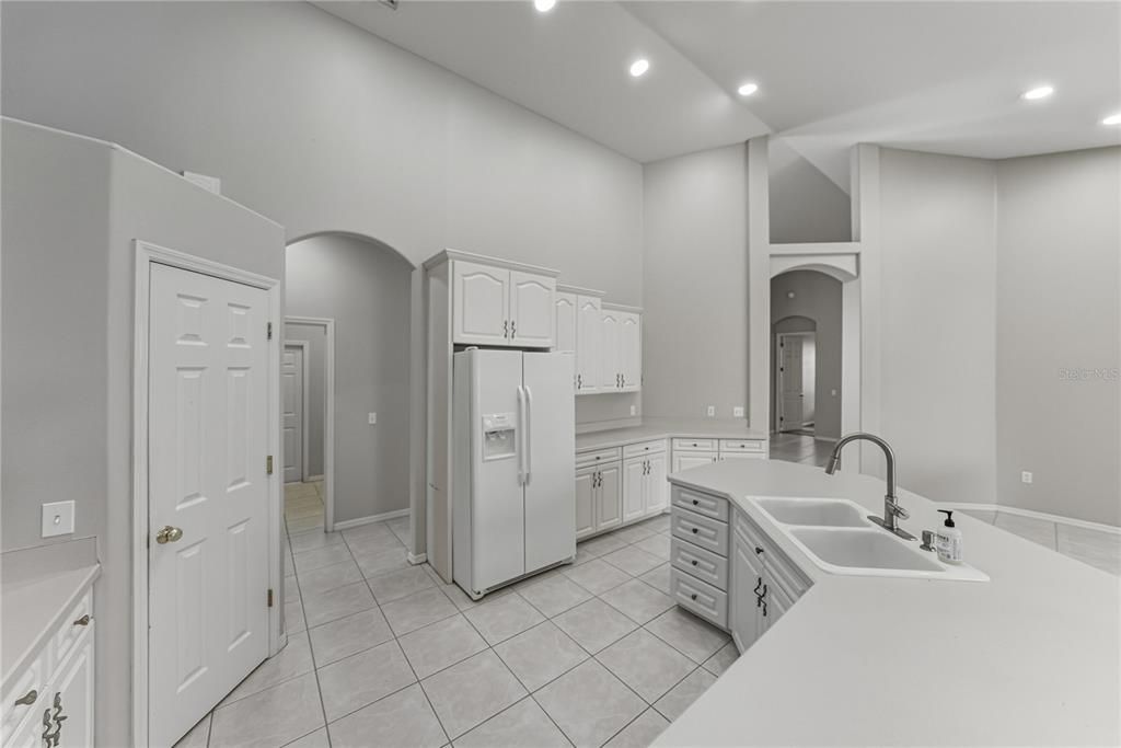 For Sale: $495,000 (4 beds, 2 baths, 2701 Square Feet)