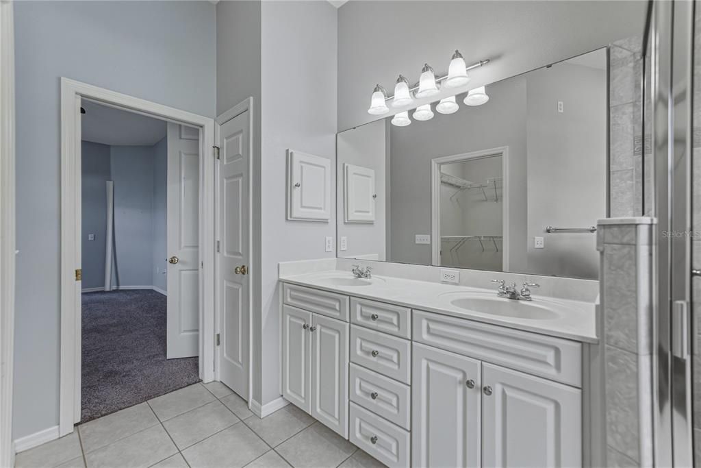 For Sale: $495,000 (4 beds, 2 baths, 2701 Square Feet)