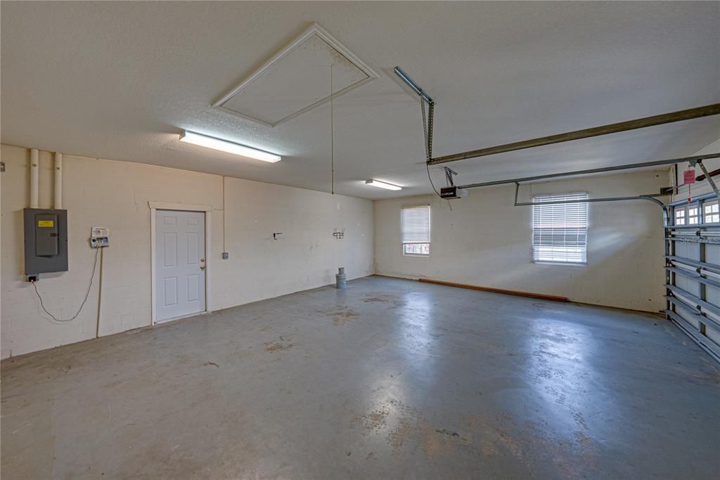 For Sale: $495,000 (4 beds, 2 baths, 2701 Square Feet)