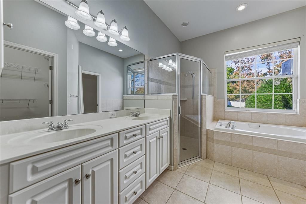 For Sale: $495,000 (4 beds, 2 baths, 2701 Square Feet)