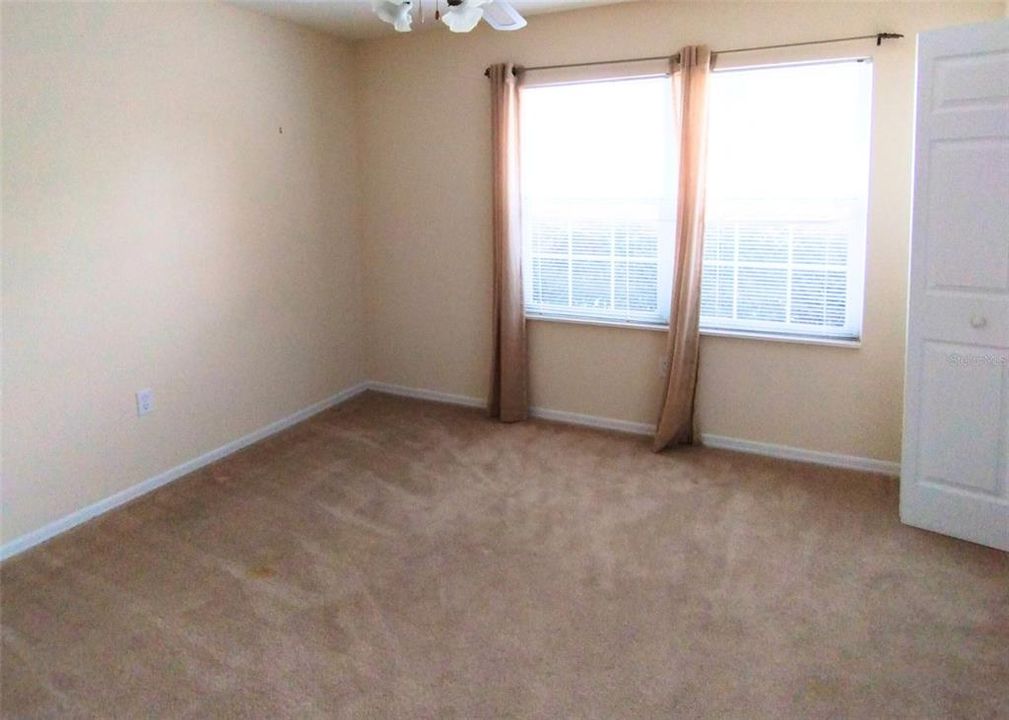 En Renta: $1,600 (2 camas, 2 baños, 1218 Pies cuadrados)