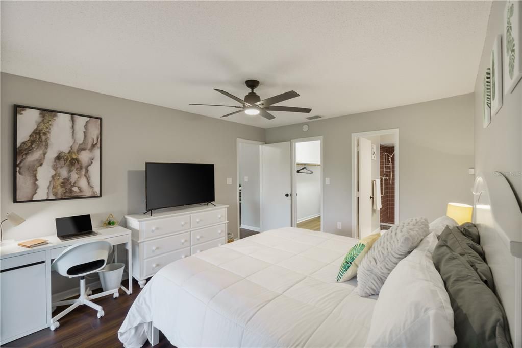 На продажу: $185,000 (2 спален, 2 ванн, 1038 Квадратных фут)