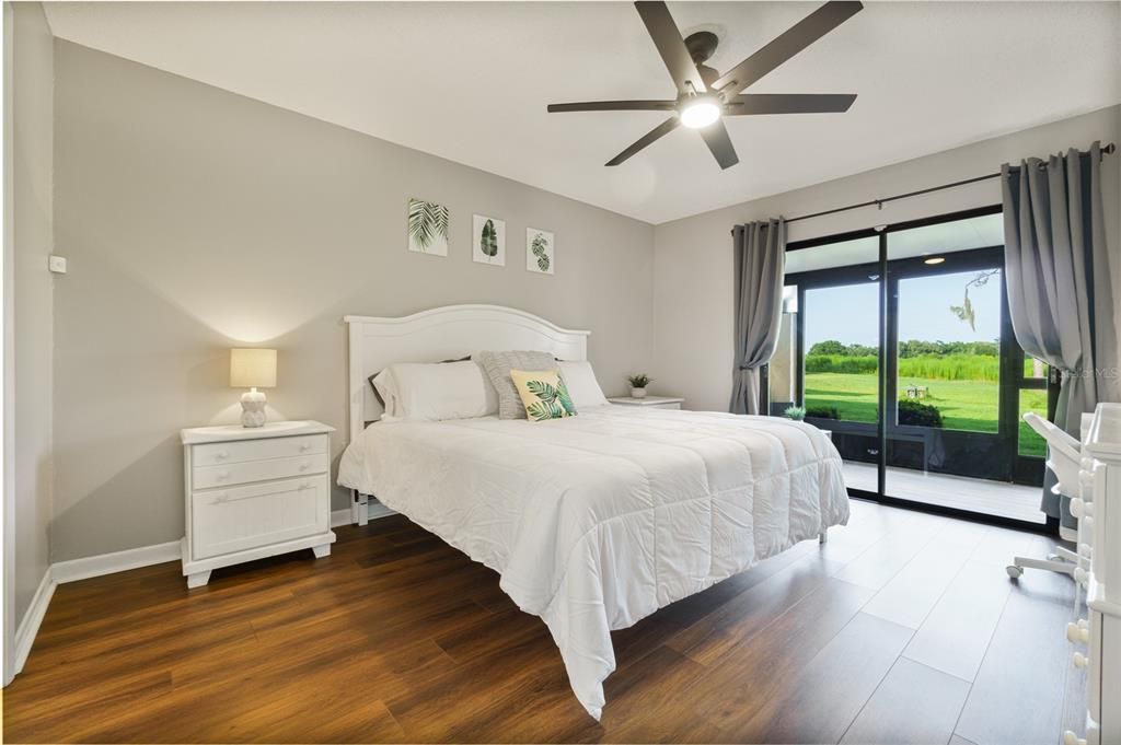 На продажу: $185,000 (2 спален, 2 ванн, 1038 Квадратных фут)