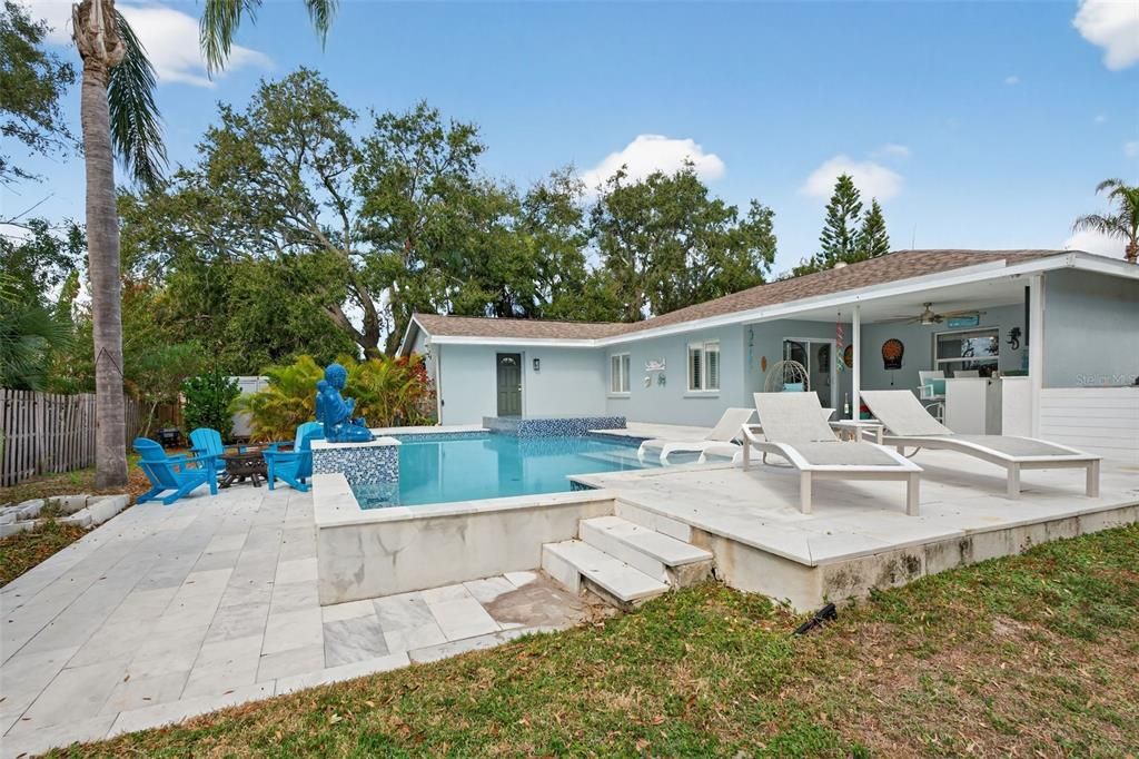 待售: $700,000 (3 贝兹, 2 浴室, 2187 平方英尺)