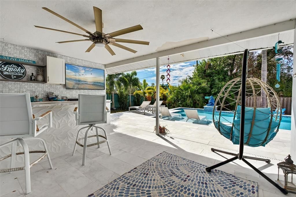 待售: $700,000 (3 贝兹, 2 浴室, 2187 平方英尺)