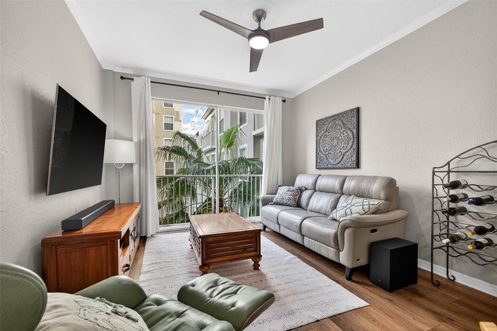 En Venta: $515,000 (2 camas, 2 baños, 1009 Pies cuadrados)